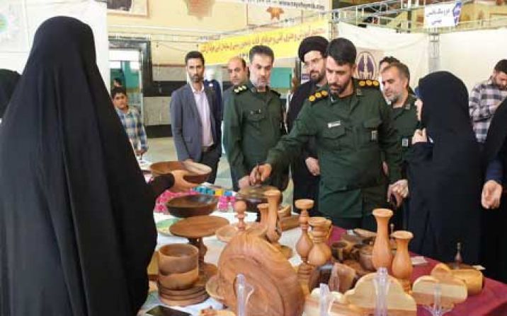 ۲۰ نمایشگاه اقتصاد مقاومتی با حضور صاحبان مشاغل خانگی در قم برپا شد ۲۰ نمایشگاه اقتصاد مقاومتی با حضور صاحبان مشاغل خانگی در قم برپا شد
